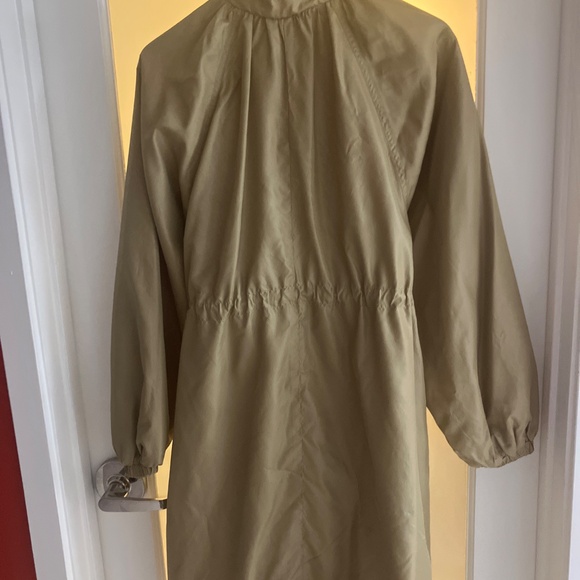 RAINCOAT - Picture 5 of 5